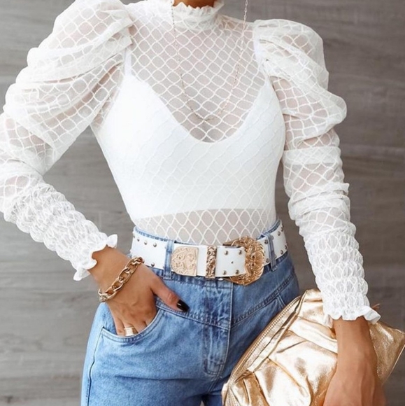 Frill Hem Puff Shoulder Blouse - Picture 2 of 8